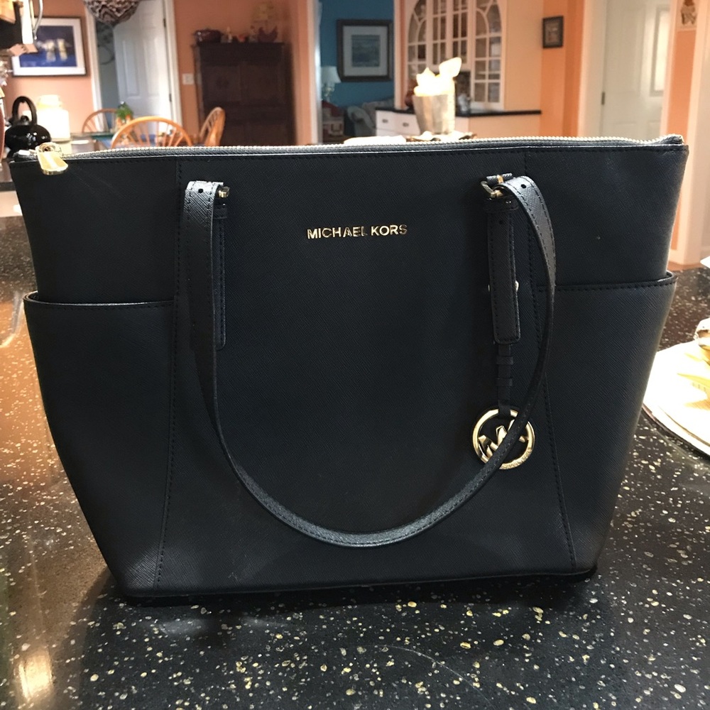 Michael Kors Jet Set Large Saffiano Leather Tote